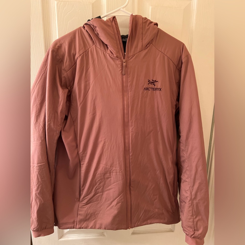 Arc’teryx atom womens hoody “velvet sand” pink/blush color
